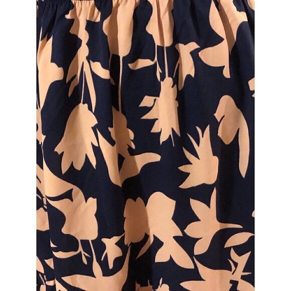 Sleeveless Floral Dress - Picture 3 of 4